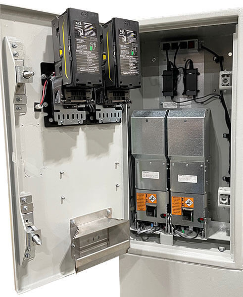 INSIDE VIEW - MC720-DA-TALL with two bill acceptors and two 5.2K Hoppers